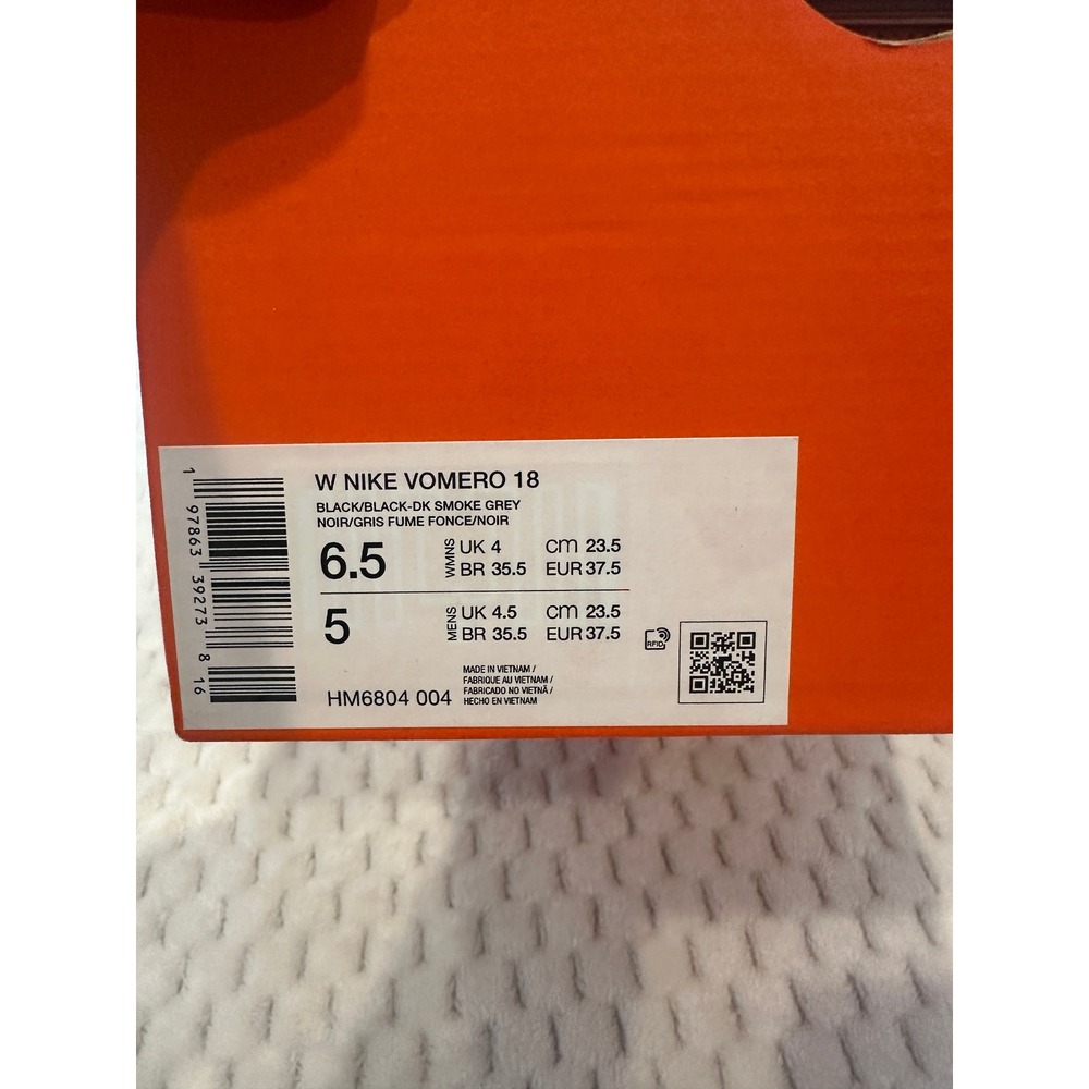 Nike Air Zoom Vomero 18 Womens 6.5 Black Smoke Grey HM6804-004 Running Shoes - Picture 6 of 10